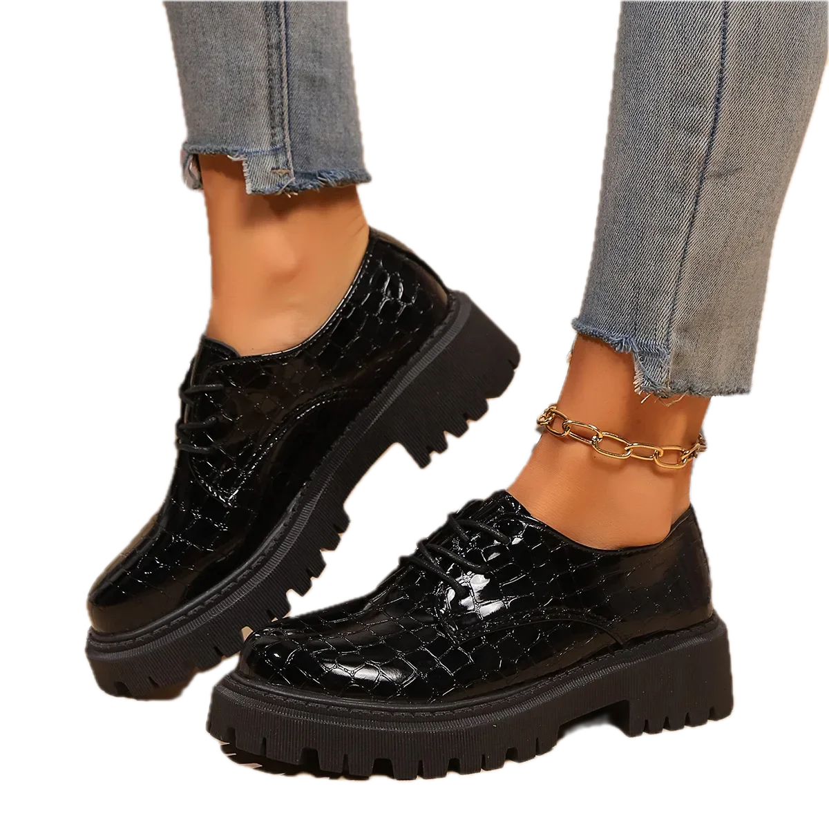 Velona – Derbies Contemporaines en Cuir Verni