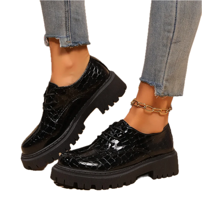 Velona – Derbies Contemporaines en Cuir Verni